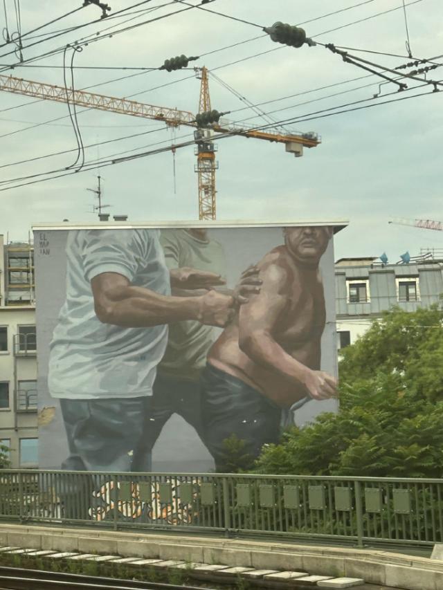 1747285340126099745.jpg 51b2ab51gy1hrroslww7rj22c0340qv5.jpg