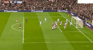 星空体育APP-【英超】姆伯莫、多尔古破门 曼联2比0曼城